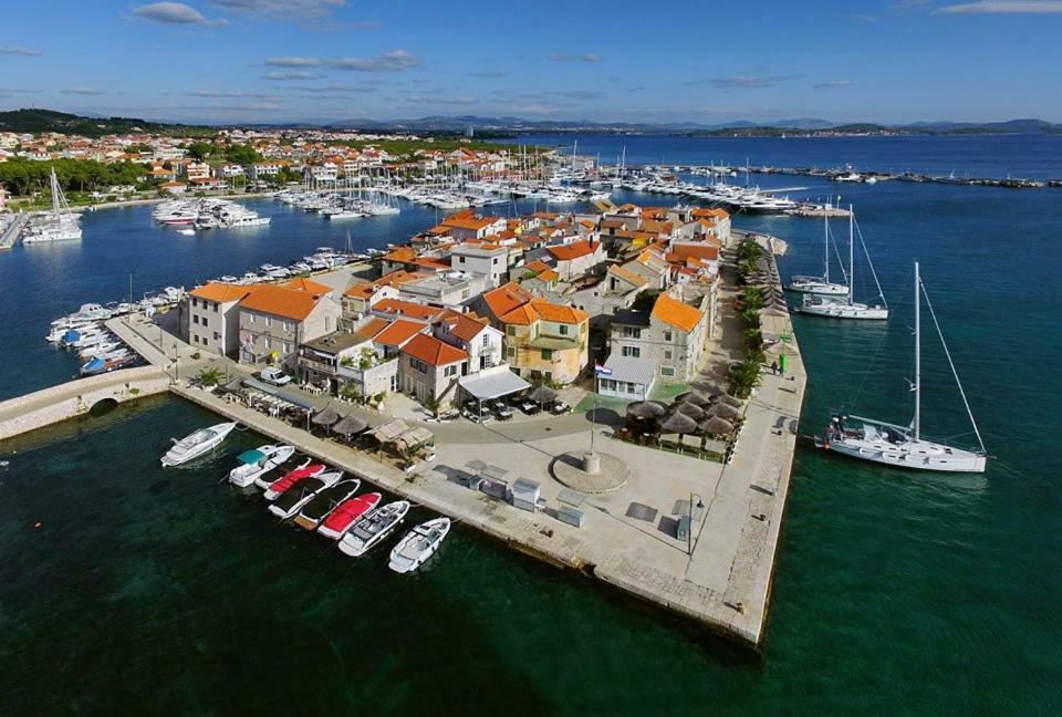 Apartman Mia Ana Tribalj Esterno foto